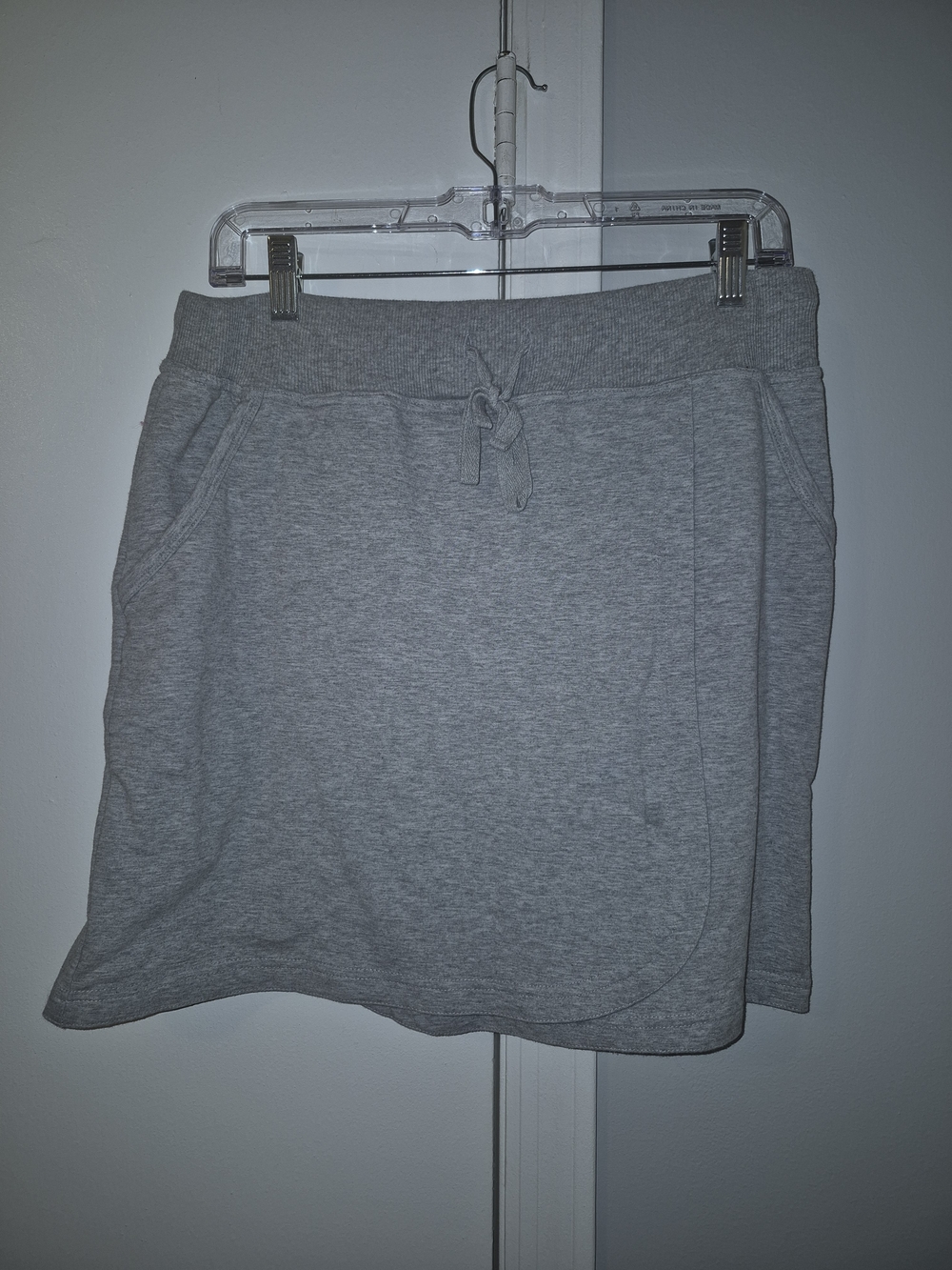 Gloria Vanderbilt Gray Drawstring Sweat Skirt with Pockets